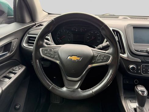 Used 2018 Chevrolet Equinox LT AWD/4WD image 18
