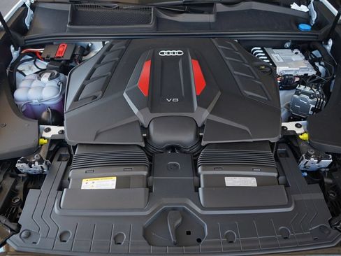 New 2026 Audi SQ8 Prestige AWD/4WD image 13