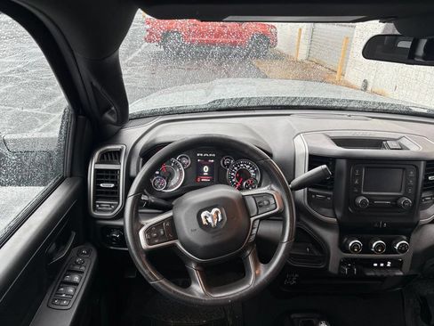 Used 2024 RAM 2500 Tradesman w/ Chrome Appearance Group AWD/4WD image 3