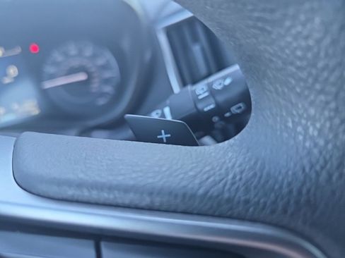 Used 2018 Subaru Impreza 2.0i Premium image 35