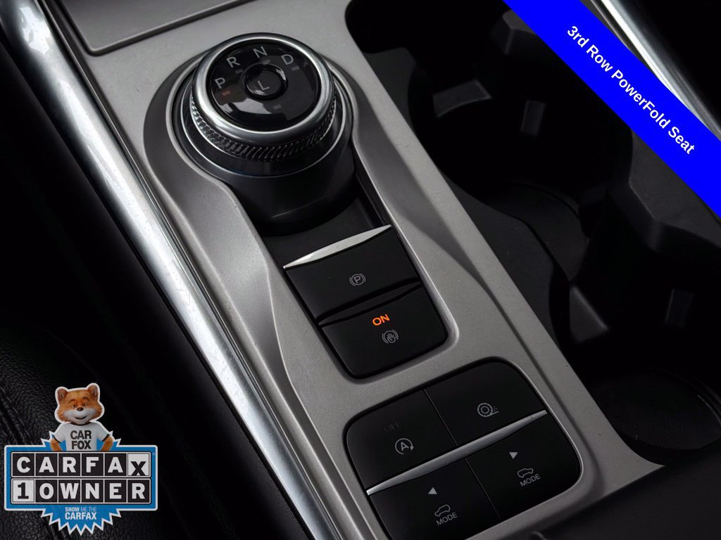 Used 2024 Ford Explorer Limited w/ Limited Technology Package RWD image 18