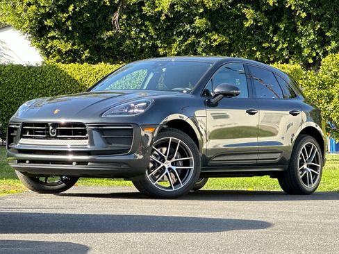 New 2026 Porsche Macan AWD/4WD image 1