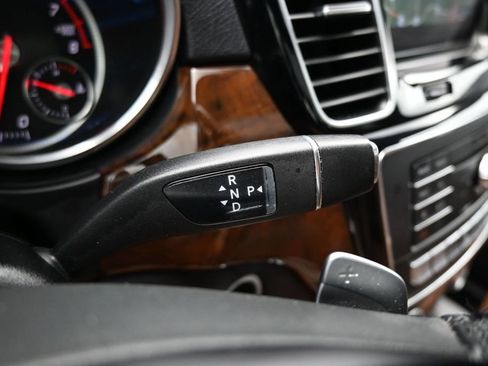 Used 2018 Mercedes-Benz GLS 550 4MATIC image 26
