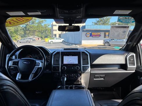 Used 2018 Ford F150 Platinum w/ Equipment Group 701A Luxury AWD/4WD image 18