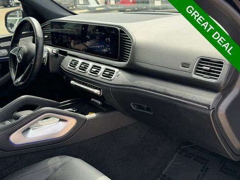 Used 2025 Mercedes-Benz GLS 450 4MATIC image 40