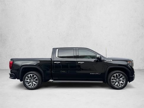 Used 2024 GMC Sierra 1500 Denali w/ Denali Reserve Package AWD/4WD image 4