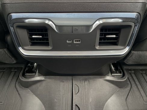 New 2026 GMC Sierra 1500 Elevation w/ Elevation Premium Package AWD/4WD image 22