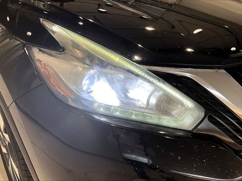 Used 2018 Nissan Murano Platinum image 32