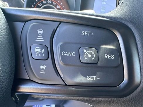 New 2025 Jeep Gladiator Sport image 16