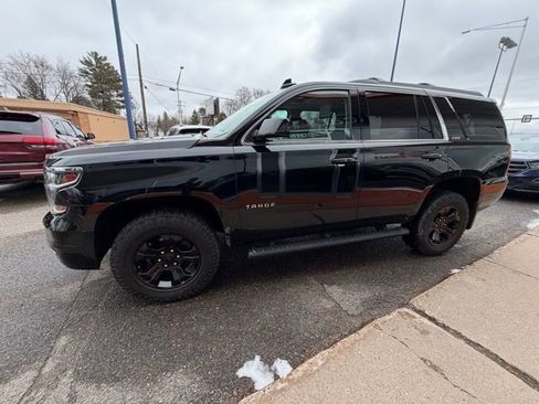 Used 2017 Chevrolet Tahoe LT image 4