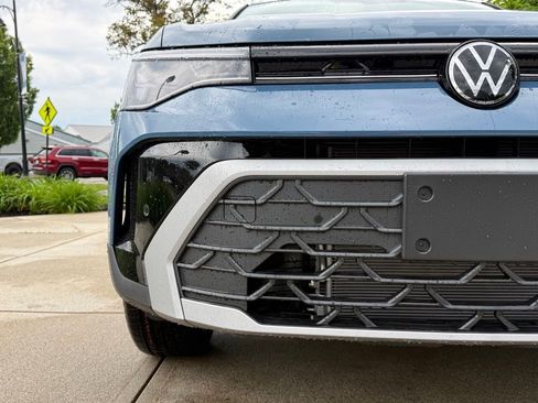 New 2026 Volkswagen Taos SE AWD/4WD image 5