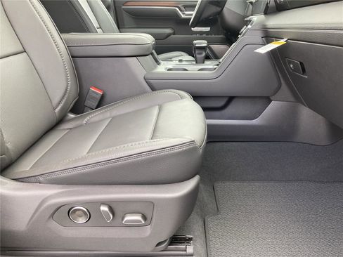 New 2026 GMC Sierra 1500 Denali w/ Denali Reserve Package image 15