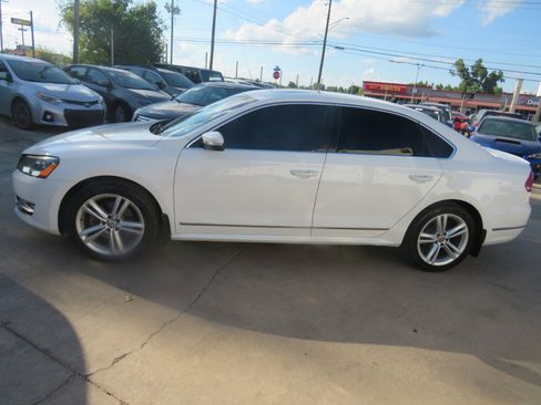 Used 2013 Volkswagen Passat TDI SEL Premium image 38