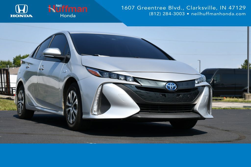 Used 2021 Toyota Prius Prime XLE FWD image 1