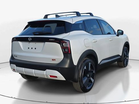 New 2026 Nissan Kicks SR w/ Cold Weather Package image 5