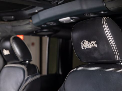 Used 2014 Jeep Wrangler Unlimited Rubicon w/ Max Tow Package AWD/4WD image 36