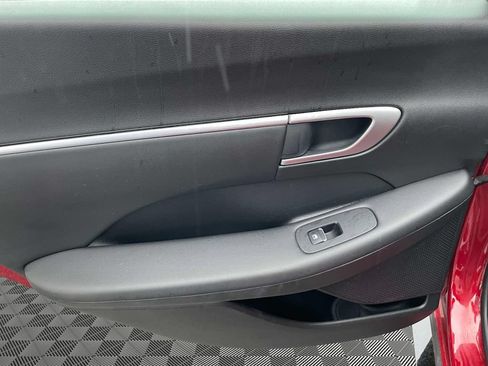 Used 2025 Hyundai Sonata SEL FWD image 14
