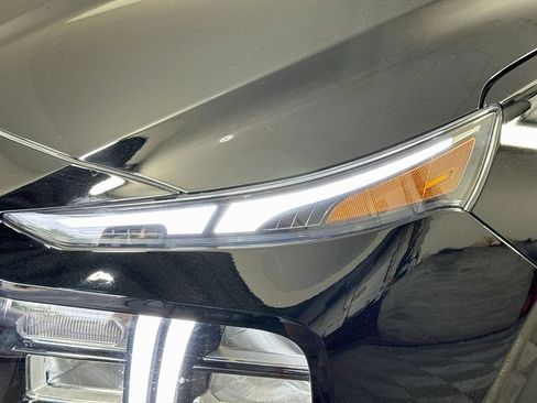 Used 2023 Hyundai Santa Fe SEL w/ Cargo Package AWD/4WD image 3
