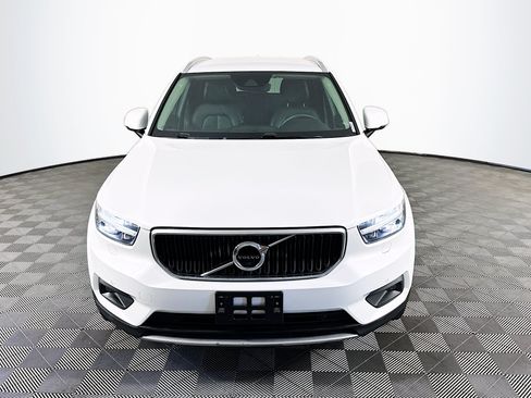 Used 2022 Volvo XC40 T5 Momentum AWD/4WD image 2
