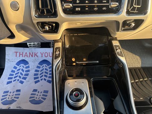 Used 2023 Kia Sorento SX Prestige image 22