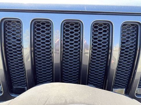 Used 2020 Jeep Wrangler Unlimited Sport AWD/4WD image 10