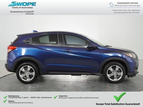 Used 2017 Honda HR-V EX image 2