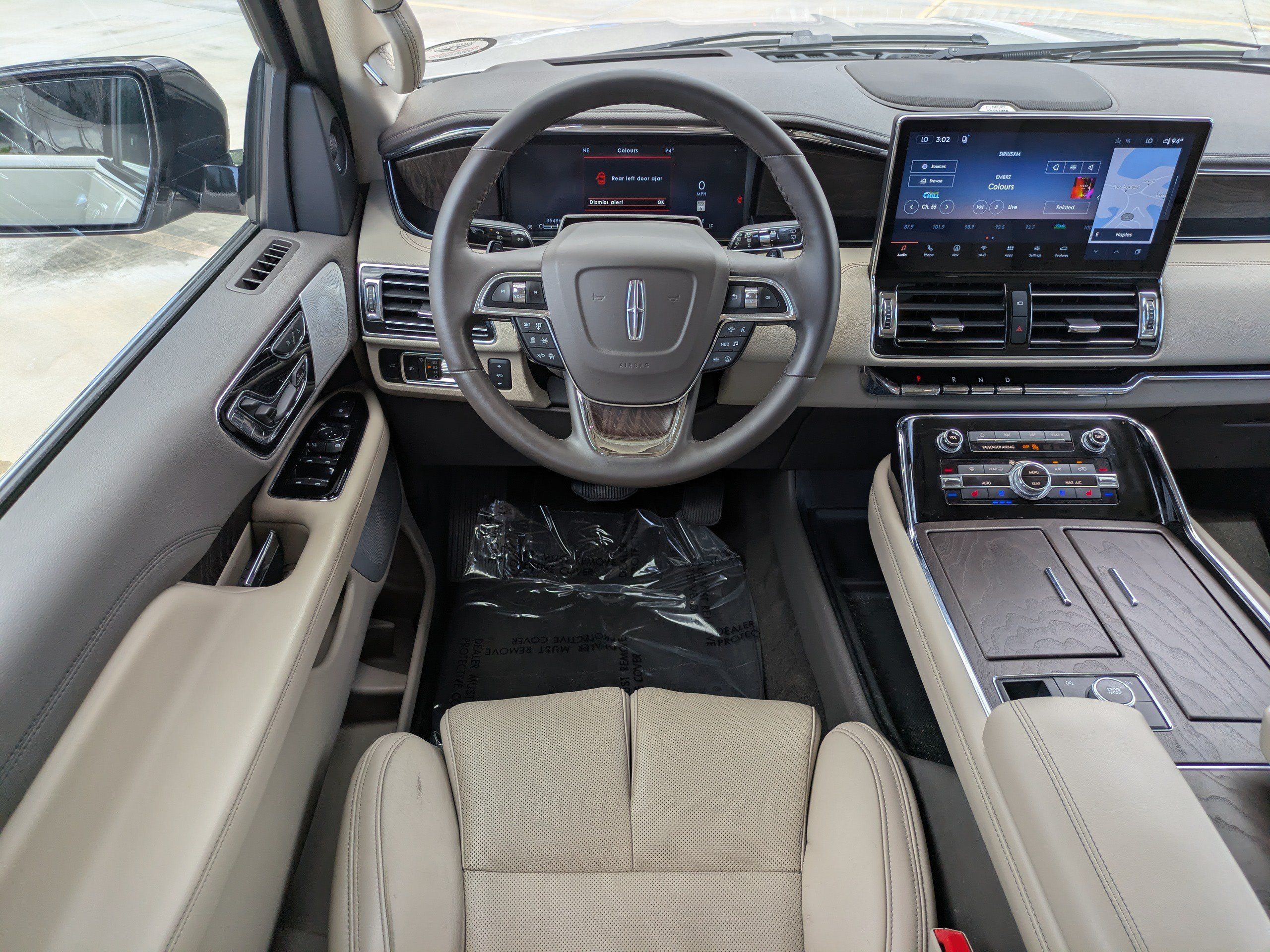 Used 2023 Lincoln Navigator Reserve RWD image 17
