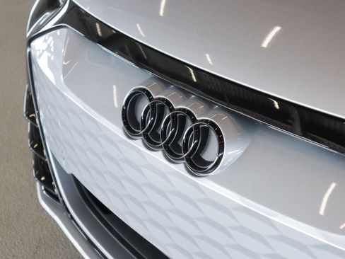 Used 2024 Audi e-tron GT Prestige w/ Prestige Package image 25