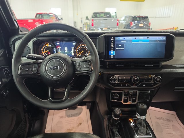 Used 2025 Jeep Wrangler Unlimited Sport AWD/4WD image 10