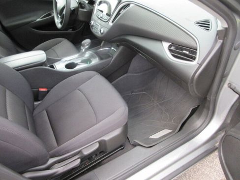 Used 2023 Chevrolet Malibu LT w/ LPO, Floor Liner Package image 27