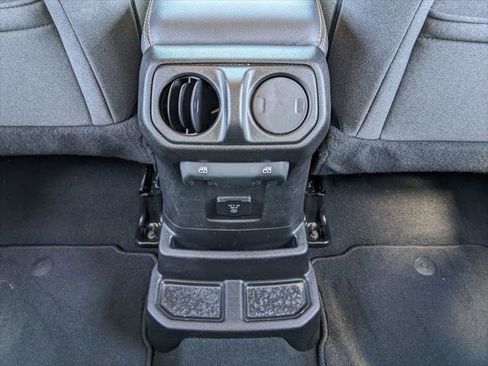 Certified 2025 Jeep Wrangler Unlimited Sahara AWD/4WD image 41