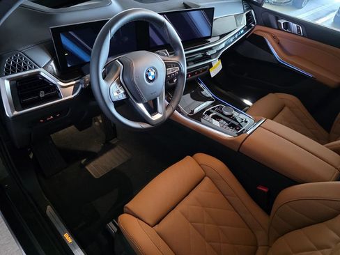 New 2026 BMW X5 xDrive50e w/ Premium Package AWD/4WD image 8