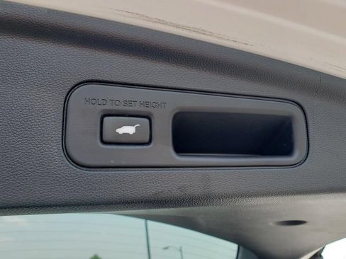 Certified 2024 Acura MDX SH-AWD w/ Technology Package image 9