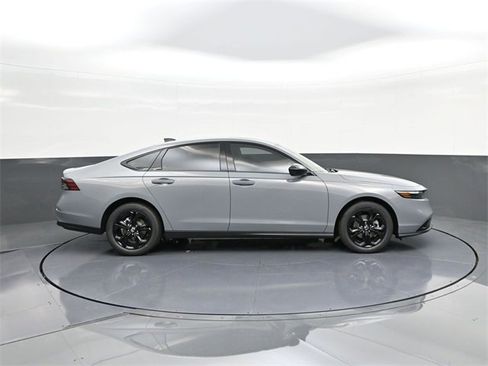 New 2025 Honda Accord SE image 21