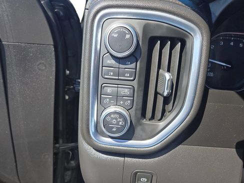 Used 2019 GMC Sierra 1500 AT4 w/ AT4 Premium Package AWD/4WD image 17
