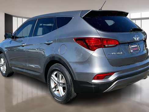 Used 2018 Hyundai Santa Fe Sport image 4