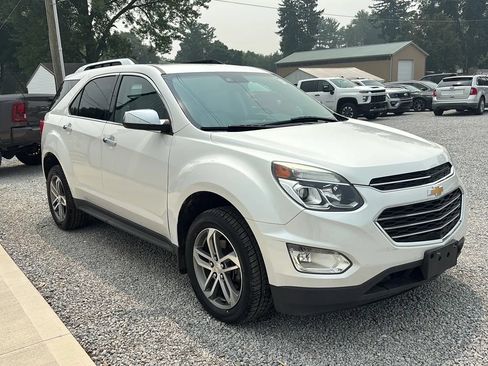 Used 2017 Chevrolet Equinox Premier w/ Enhanced Convenience Package AWD/4WD image 11