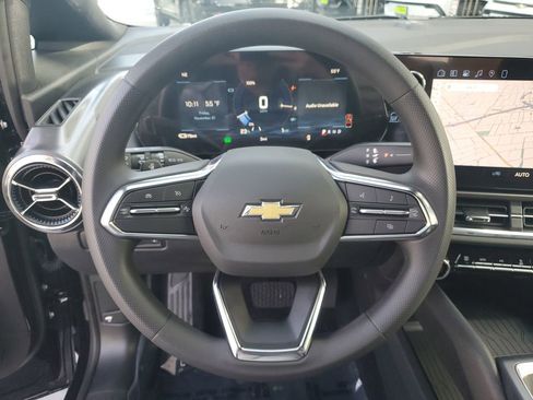 New 2026 Chevrolet Equinox EV LT image 25