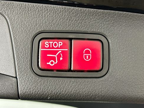 Certified 2026 Mercedes-Benz GLA 250 4MATIC image 31