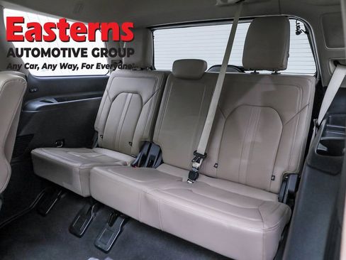Used 2023 Ford Expedition Limited image 27