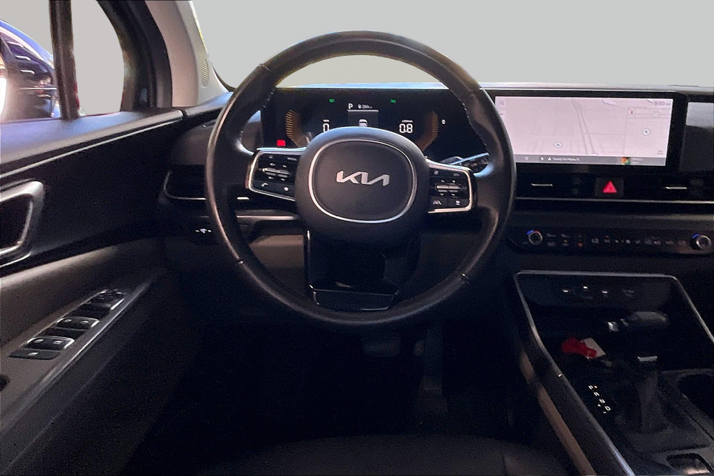 Used 2026 Kia Carnival FWD image 5