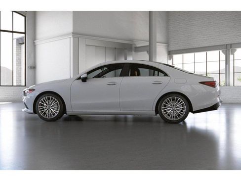 Used 2022 Mercedes-Benz CLA 250 image 33