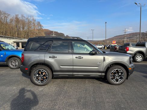 New 2025 Ford Bronco Sport Outer Banks image 3