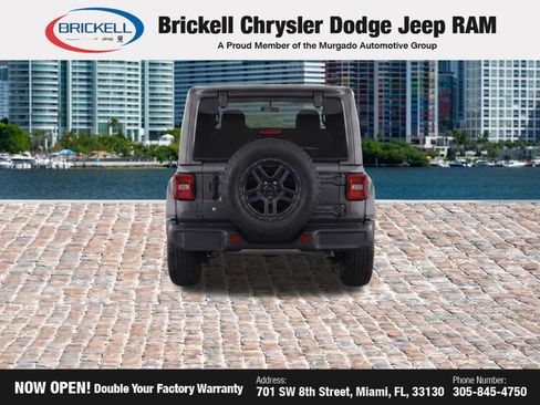 Used 2024 Jeep Wrangler Unlimited Sahara AWD/4WD image 8