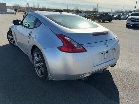 Used 2009 Nissan 370Z Touring image 5