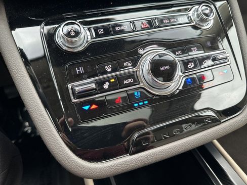 Used 2020 Lincoln Corsair Reserve w/ Equipment Group 202A image 23