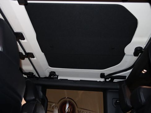 Used 2025 Ford Bronco Badlands AWD/4WD image 17