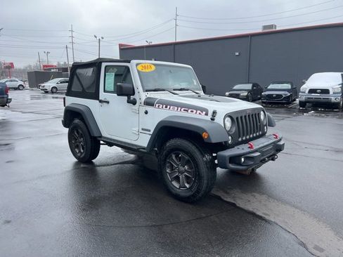 Used 2018 Jeep Wrangler Rubicon image 1
