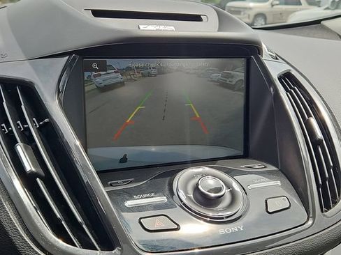 Used 2014 Ford C-MAX Energi SEL w/ Equipment Group 302A FWD image 18