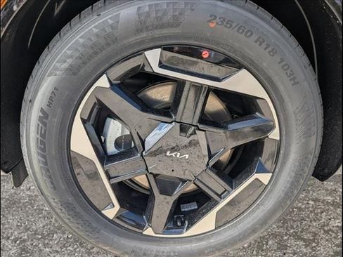 New 2026 Kia Sportage SX FWD image 16
